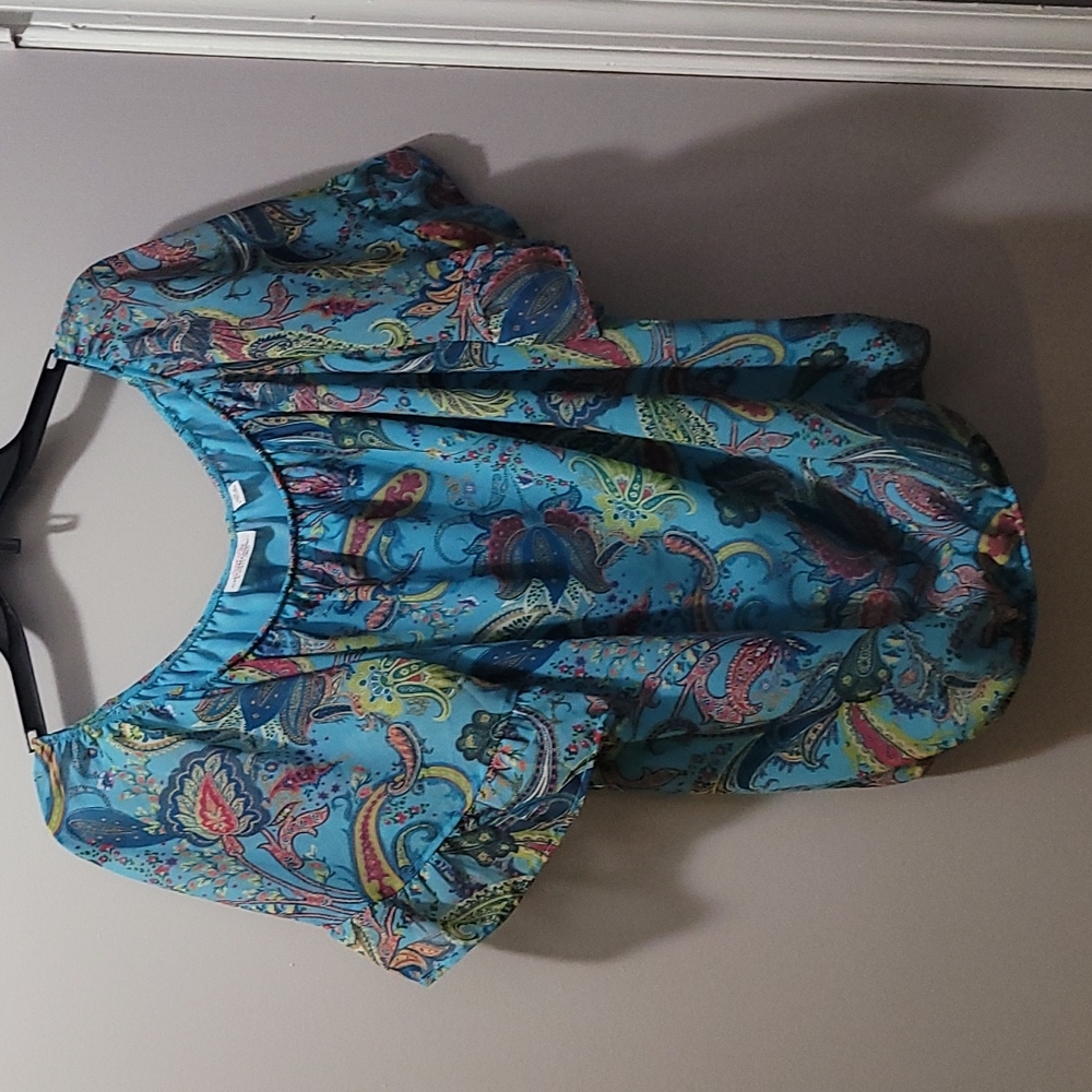 New York and Company Sweet Pea collection Xl Paisley Scoop Neck Blouse